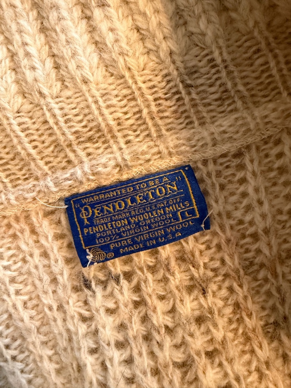 Pendleton 70’s Cream Zip-Up Chunky Cardigan with Ring Pull - Picture 2 of 8